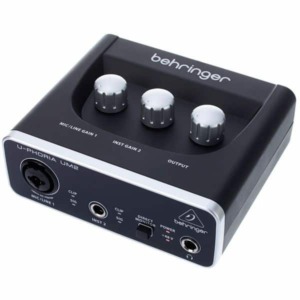 interfata audio behringer um2 u phoria