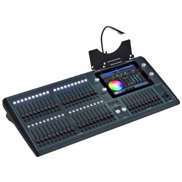 ChamSys QuickQ 30, Consola lumini DMX