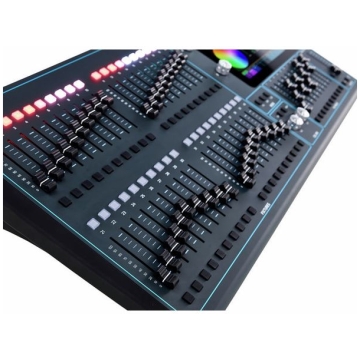 ChamSys QuickQ 30, Consola lumini DMX