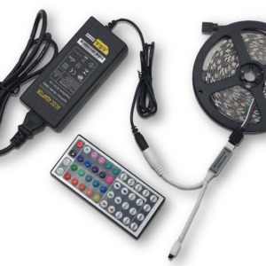Kit Banda LED 5050 IP65 RGB 60 LED pe metru