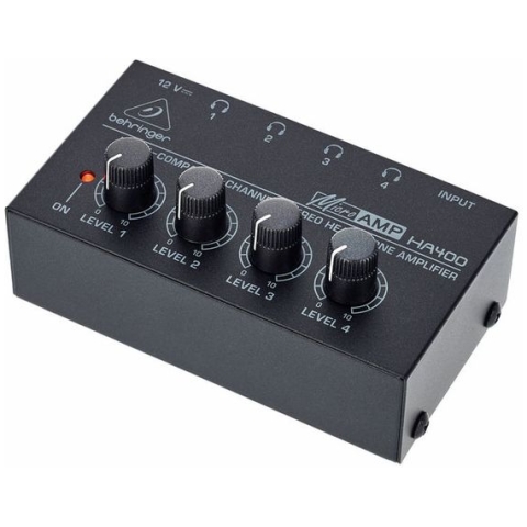 Preamplificator Casti Behringer HA400