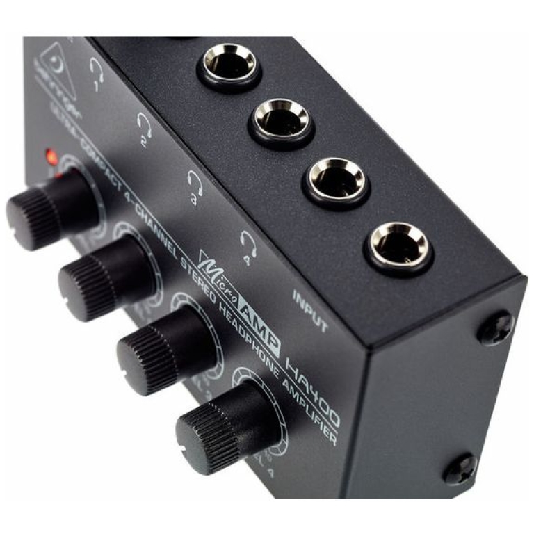 Preamplificator Casti Behringer HA400