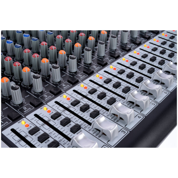 Mixer Behringer Xenyx QX2222 USB