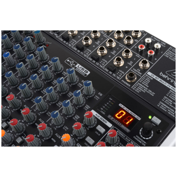 Behringer Xenyx X2222 USB Mixer audio analogic