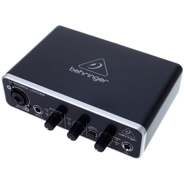 Behringer U-Phoria UMC22
