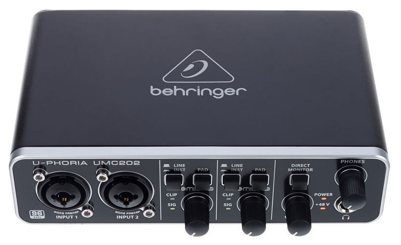 Behringer U-Phoria UMC202