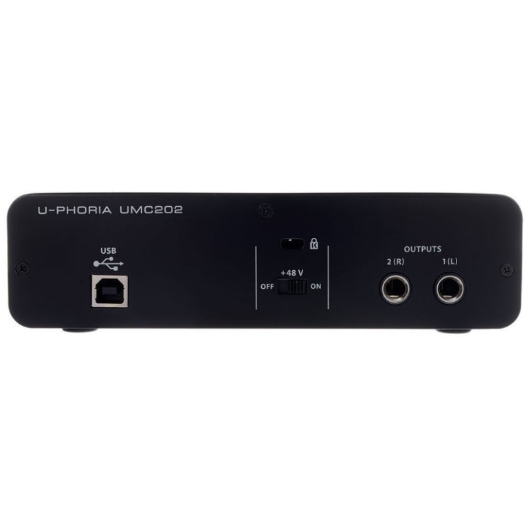 Behringer U-Phoria UMC202