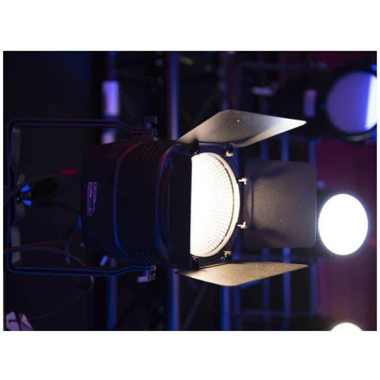 eurolite led theatre cob 100 ww