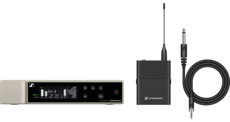 Microfon wireless Sennheiser, dispozitiv audio profesional pentru înregistrare și transmisiuni. Împreună cu receptorul și cablul, ideal pentru producții media și evenimente live.